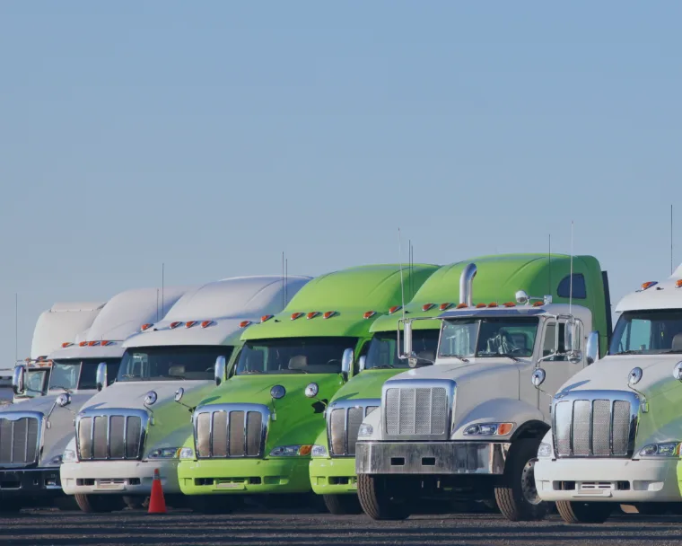 Fleet of vehicles in a parking lot highlighting fleet leasing